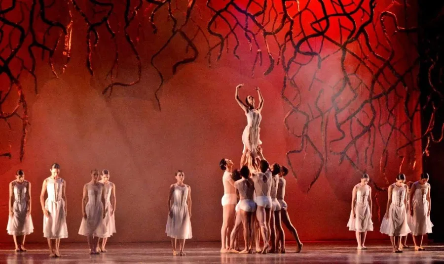 Bailarina da Cia Paulista de Dança Adriana Assaf